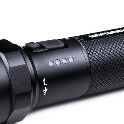 NEXTORCH P81 2.600 Lumen Einsatz LED Taschenlampe, USB-C Akkuladefunktion, Glasbrecher aus Nano-Keramik inkl. 21700 Li-Ion Akku